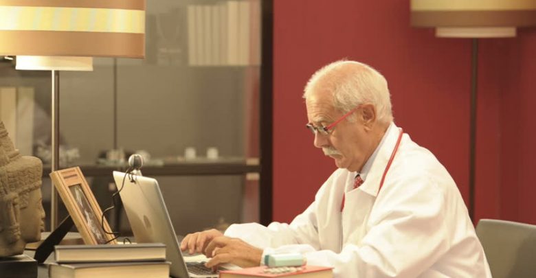 Best Laptop for Elderly Parents