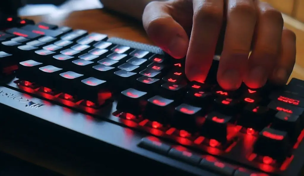 Best Gaming Keyboard for Small Hands