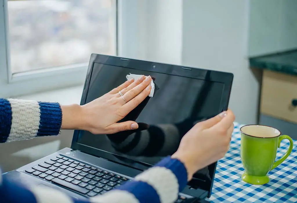 How to Clean Laptop Webcam Lens? 11 Best DIY Methods